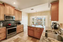 Picture of 680 Wiggins Lake Dr 201, Naples, FL 34110