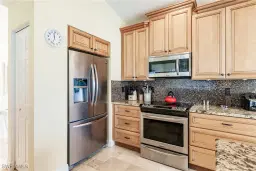 Picture of 680 Wiggins Lake Dr 201, Naples, FL 34110