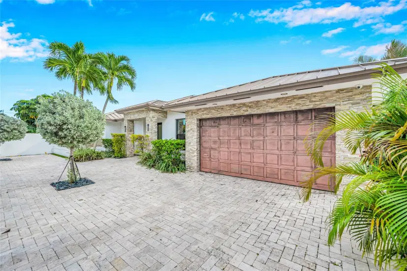 Picture of 2460 NE 36Th St, Fort Lauderdale FL 33308