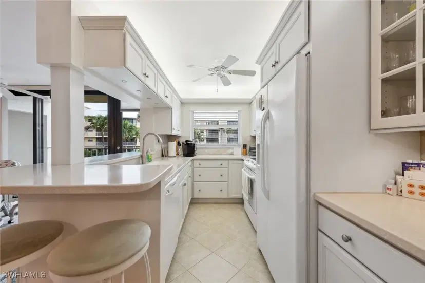 Picture of 3000 Gulf Shore Blvd N 214, Naples FL 34103