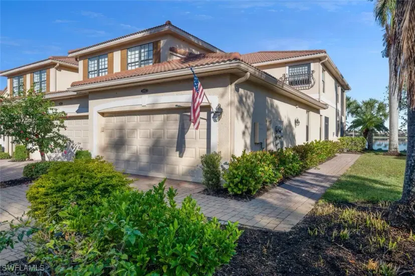 Picture of 10610 Smokehouse Bay Dr 102, Naples FL 34120