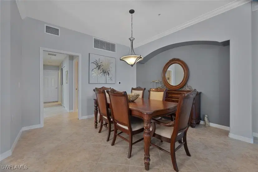 Picture of 10610 Smokehouse Bay Dr 102, Naples FL 34120