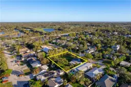 Picture of 1303 Trail Terrace Dr, Naples, FL 34103
