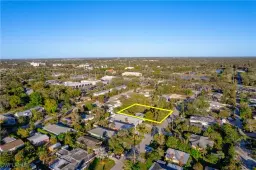 Picture of 1303 Trail Terrace Dr, Naples, FL 34103