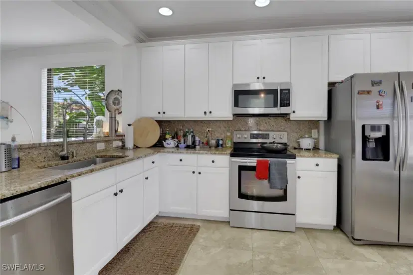 Picture of 1233 Kendari Ter, Naples FL 34113