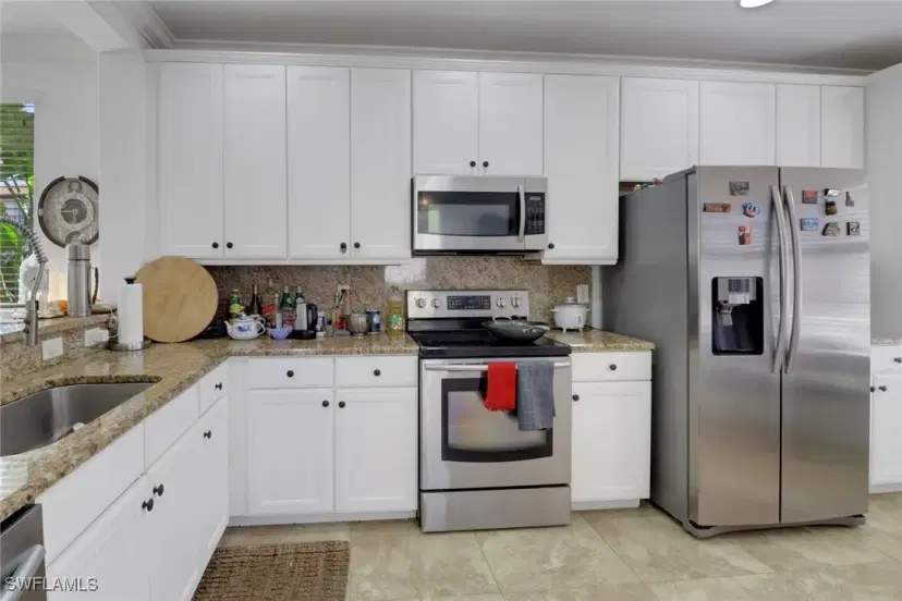 Picture of 1233 Kendari Ter, Naples FL 34113