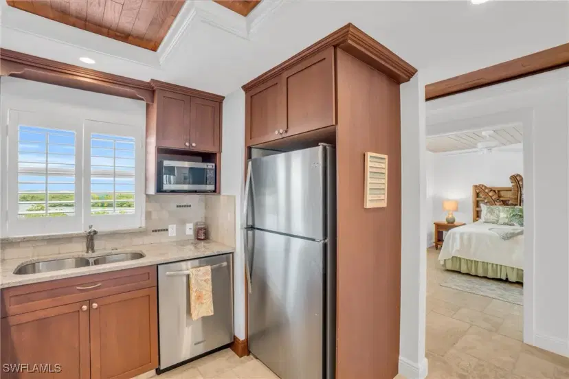 Picture of 12945 Vanderbilt Dr 505, Naples FL 34110