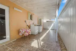 Picture of 3282 W 70Th St 102, Hialeah, FL 33018