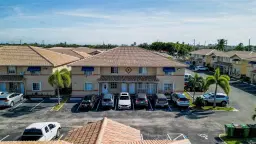 Picture of 3282 W 70Th St 102, Hialeah, FL 33018