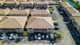 Picture of 3282 W 70Th St 102, Hialeah, FL 33018