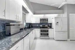 Picture of 7910 Sandy Pointe Drive, Delray Beach, FL 33446