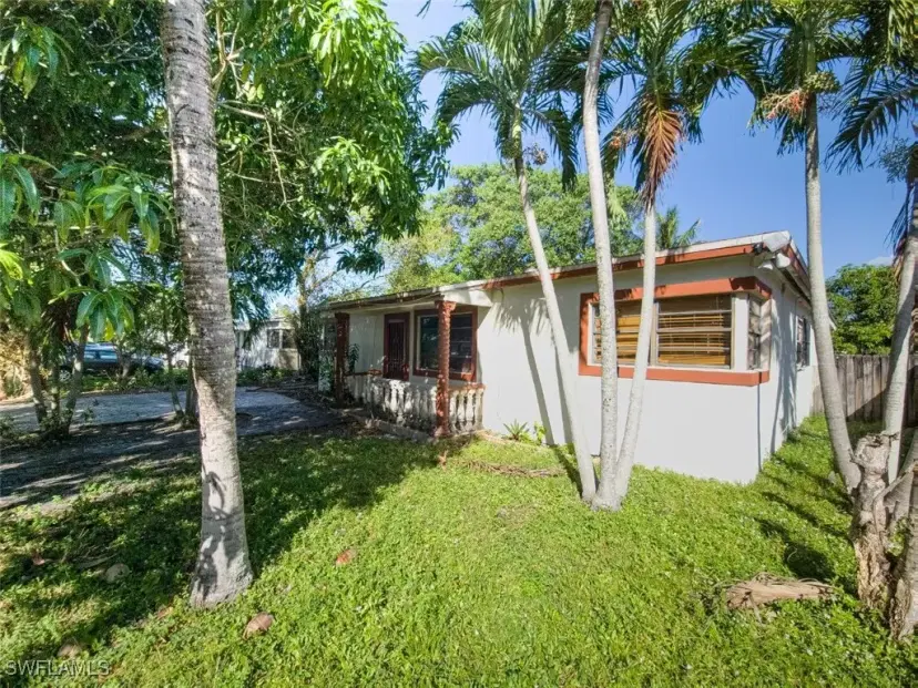 Picture of 271 NE 170 St, North Miami Beach FL 33162