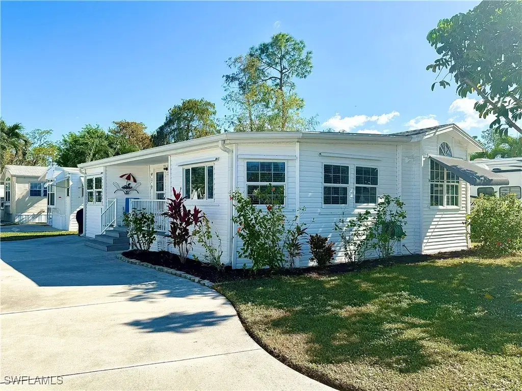 Picture of 430 Cheetah Dr 430, Naples, FL 34114