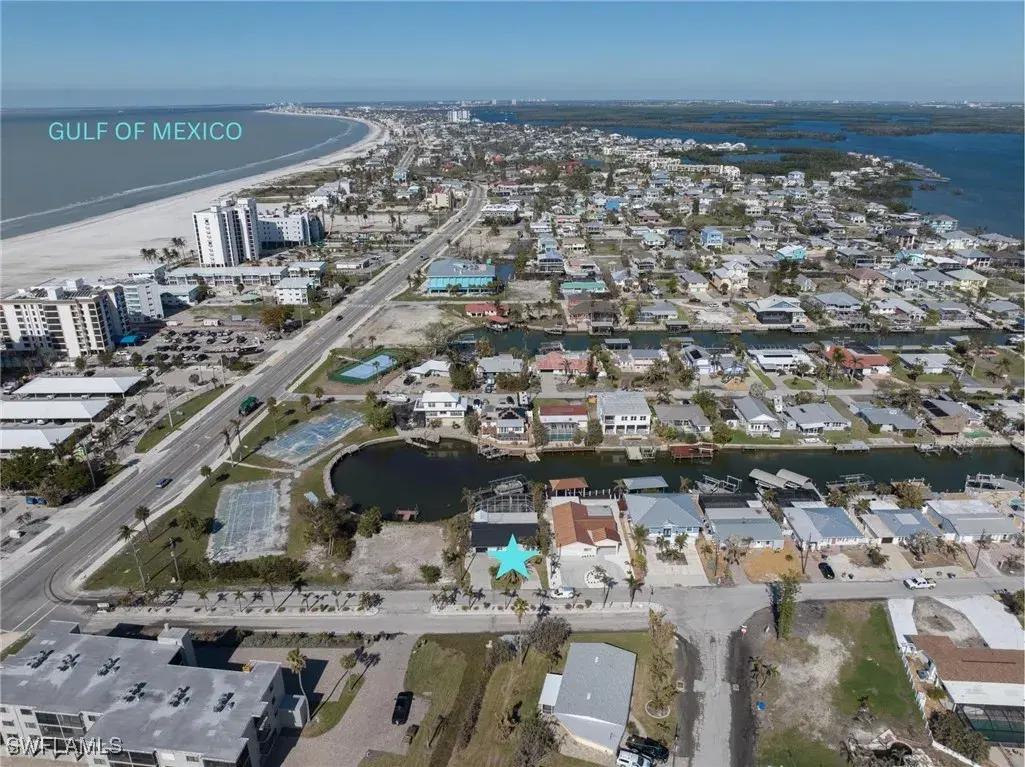 Picture of 105 Albatross St, Fort Myers Beach, FL 33931