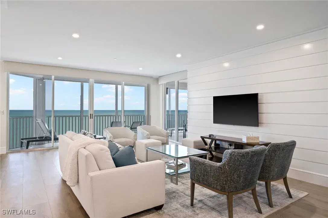 Picture of 9577 Gulf Shore Dr 804, Naples, FL 34108