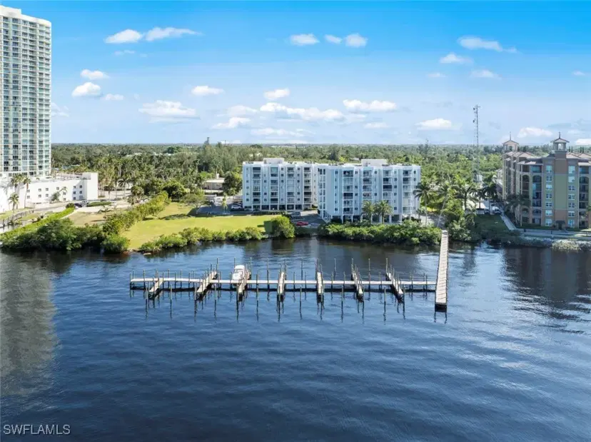 Picture of 2885 Palm Beach Blvd 301, Fort Myers FL 33916
