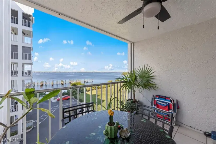 Picture of 2885 Palm Beach Blvd 301, Fort Myers FL 33916