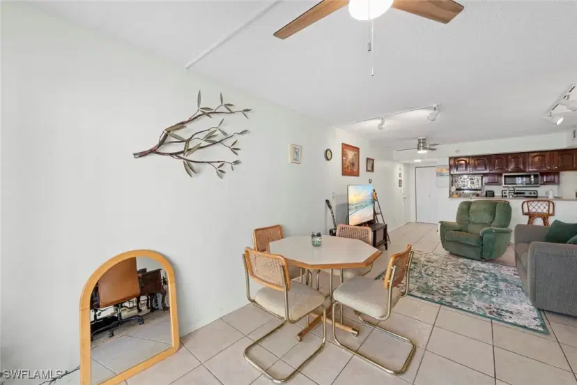 Picture of 2885 Palm Beach Blvd 301, Fort Myers FL 33916