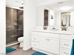 Picture of 12471 Mcgregor Blvd 8, Fort Myers, FL 33919