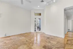 Picture of 9548 Mariners Cove Ln, Fort Myers, FL 33919
