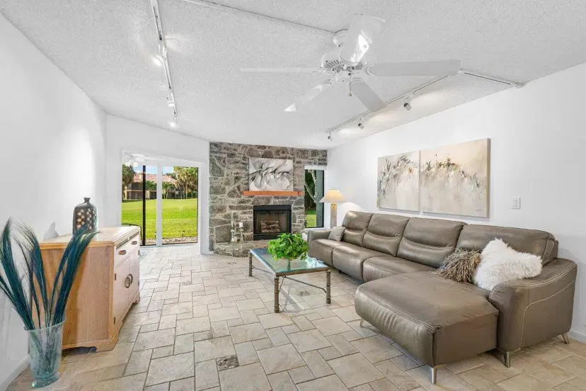 Picture of 16769 Oak Hill Trail 711, Delray Beach FL 33484