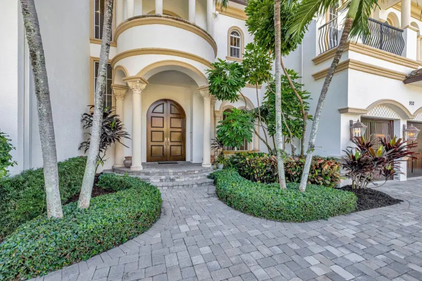 Picture of 932 Banyan Drive, Delray Beach FL 33483