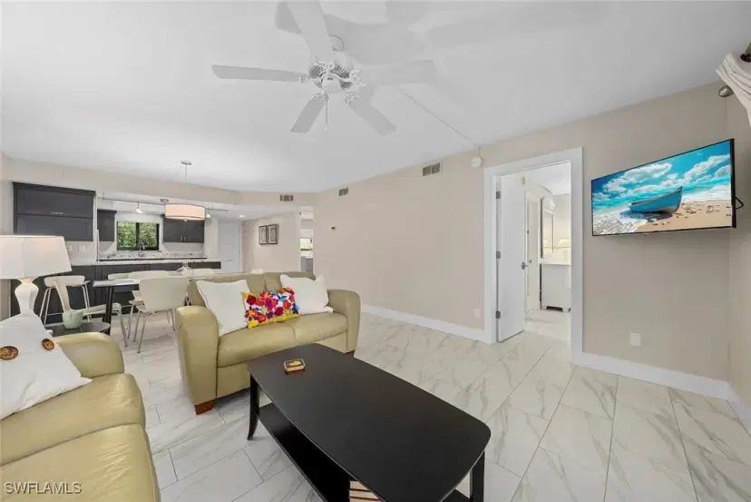 Picture of 1919 Olde Middle Gulf Dr 502, Sanibel FL 33957