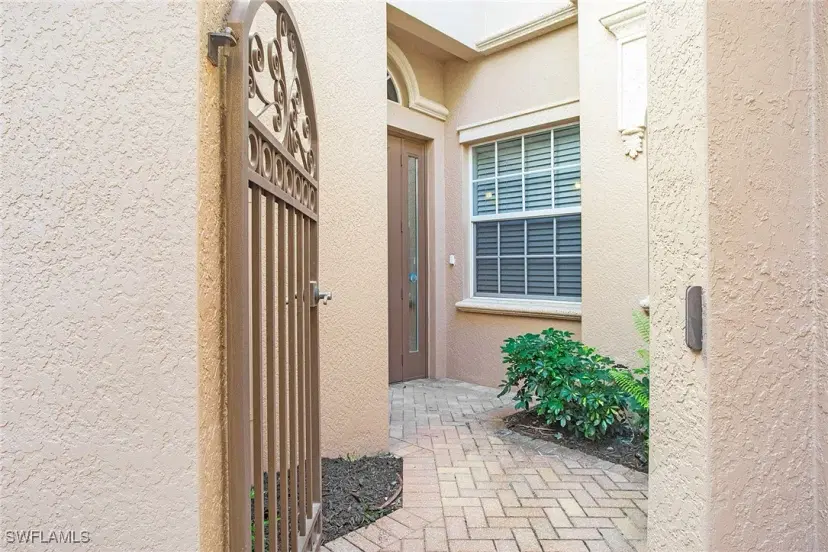 Picture of 9284 Menaggio Ct 4-201, Naples FL 34114