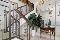Picture of 9284 Menaggio Ct 4-201, Naples, FL 34114