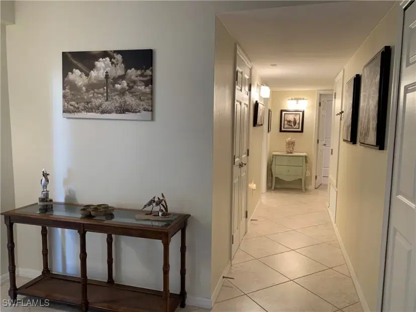 Picture of 200 Periwinkle Way 332, Sanibel FL 33957