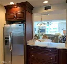 Picture of 200 Periwinkle Way 332, Sanibel, FL 33957
