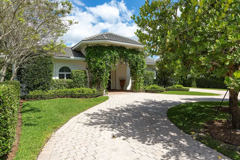 Picture of 11223 Isle Brook Court, Wellington FL 33414