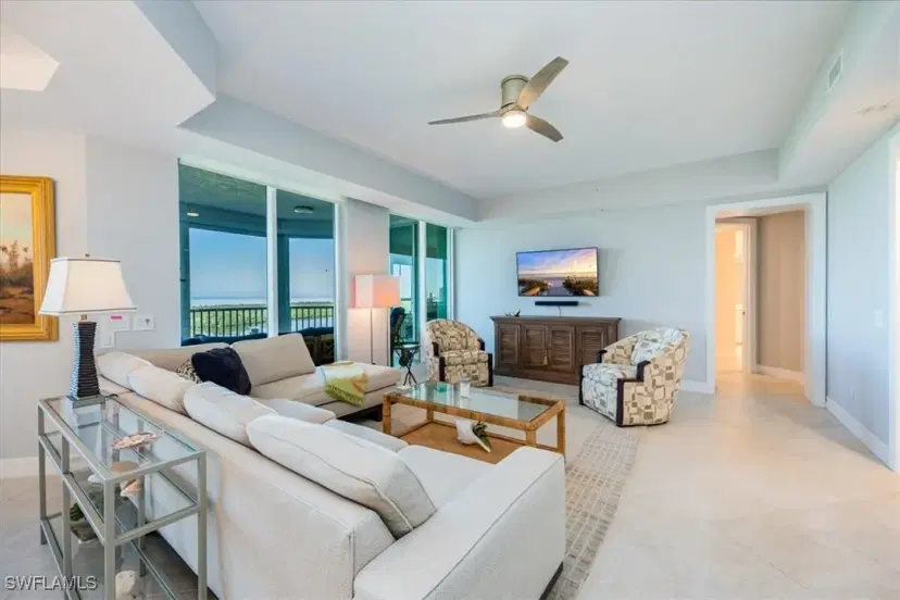 Picture of 295 Grande Way 702, Naples FL 34110