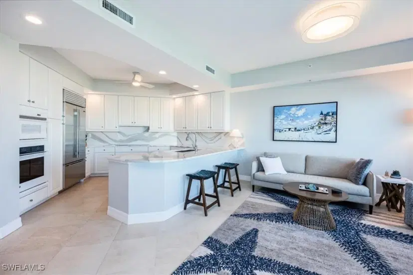 Picture of 295 Grande Way 702, Naples FL 34110