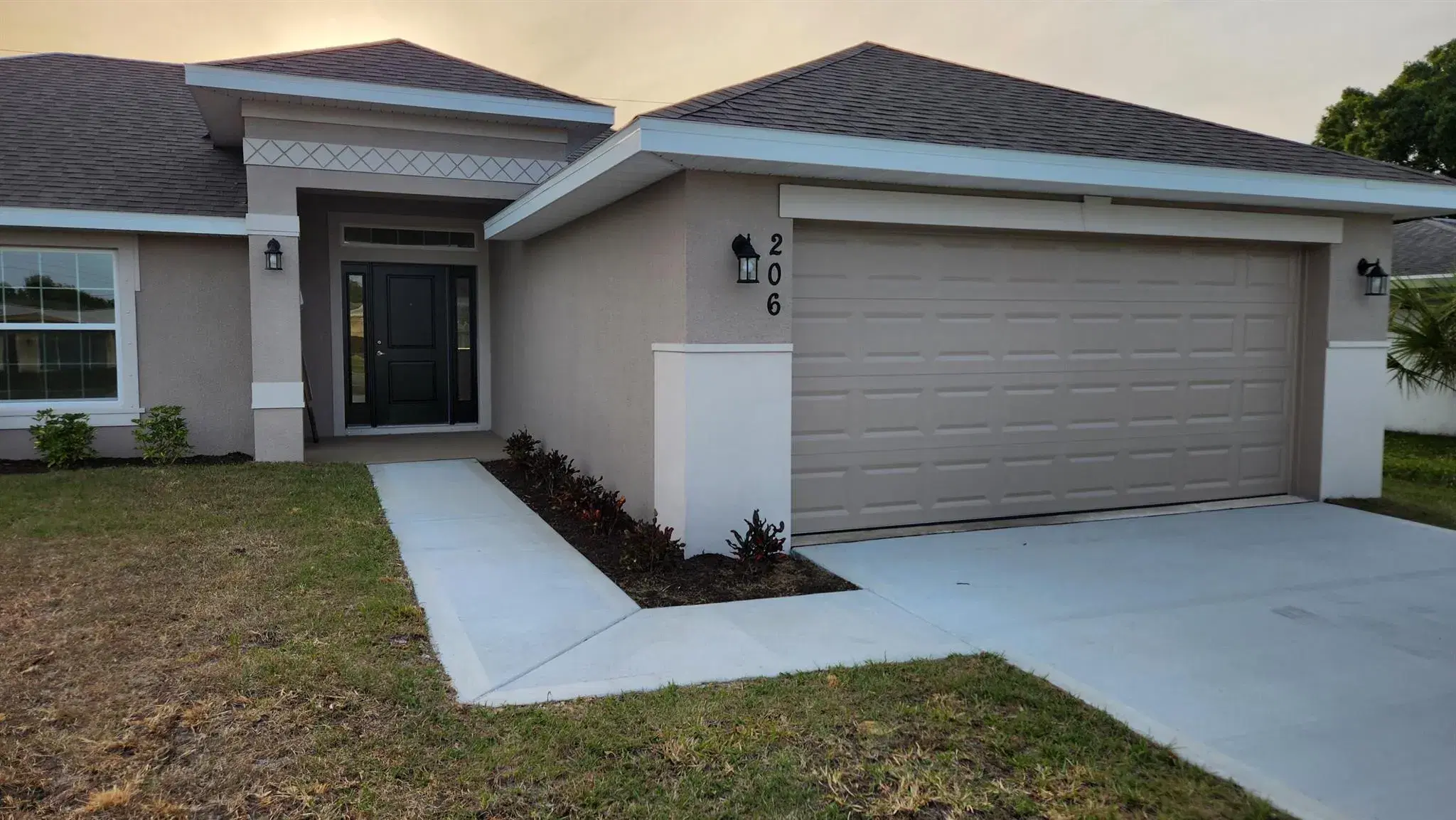 Picture of 206 Riomar Drive, Port St Lucie, FL 34952
