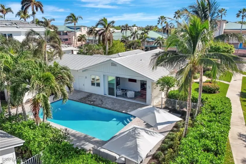 Picture of 481 8Th Ave S, Naples FL 34102