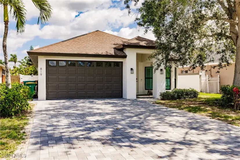 Picture of 819 96Th Ave N, Naples FL 34108