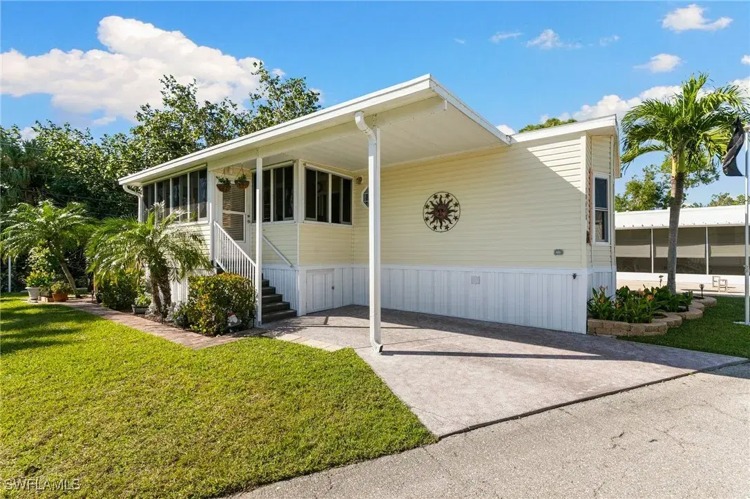 Picture of 20670 River Dr, Estero, FL 33928