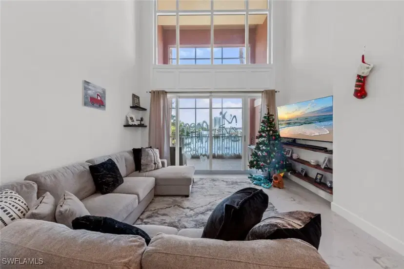 Picture of 2743 1St St 109, Fort Myers FL 33916