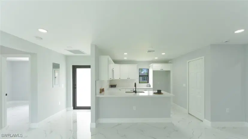 Picture of 625 Flamingo Ave S, Lehigh Acres FL 33974
