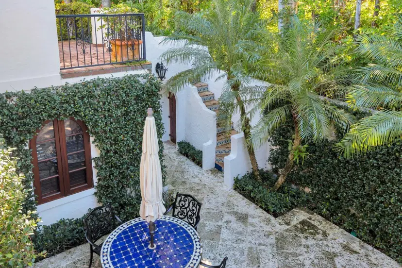 Picture of 424 Brazilian Avenue, Palm Beach FL 33480