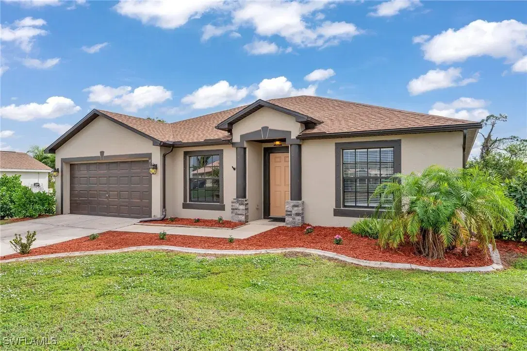 Picture of 410 NE 5Th Ter, Cape Coral, FL 33909