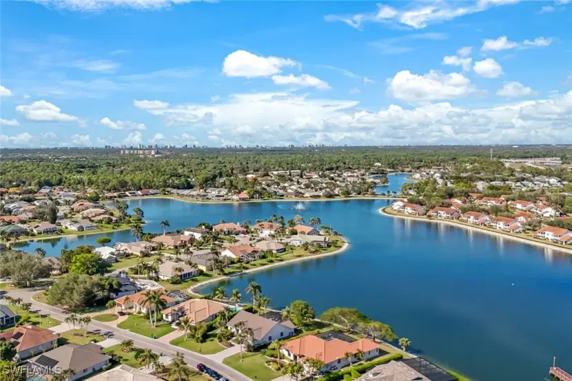 Picture of 260 Lambton Ln, Naples FL 34104