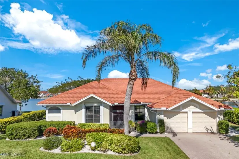 Picture of 260 Lambton Ln, Naples FL 34104