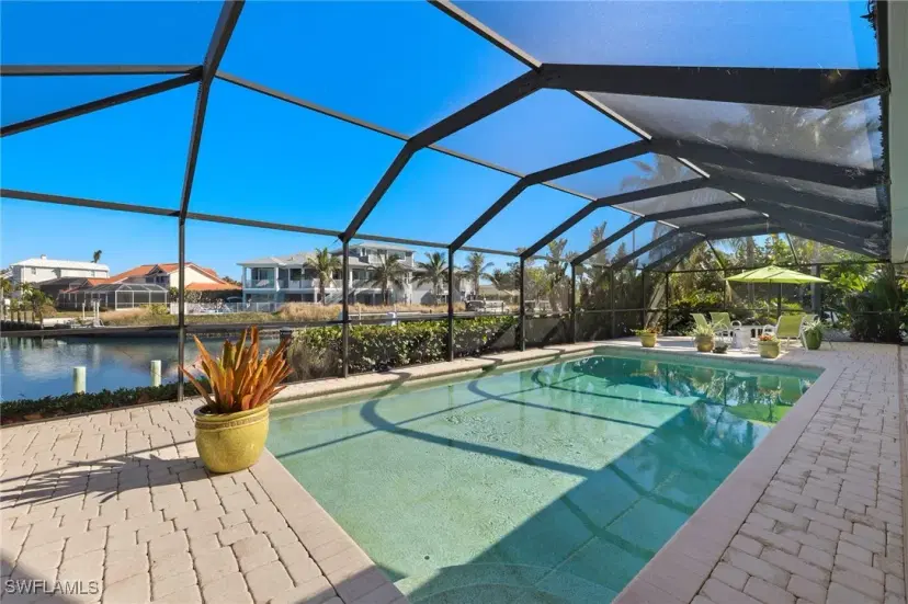 Picture of 946 Whelk Dr, Sanibel FL 33957