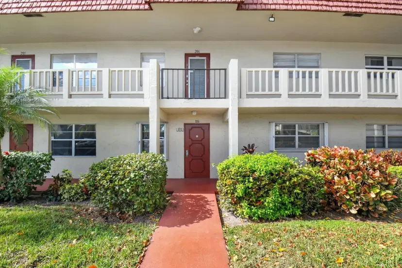 Picture of 1 Abbey Lane 106, Delray Beach FL 33446