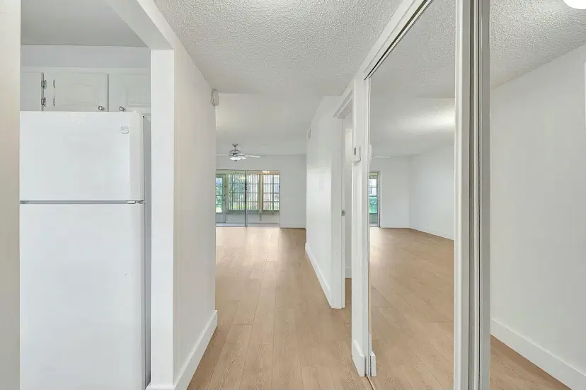 Picture of 1 Abbey Lane 106, Delray Beach FL 33446
