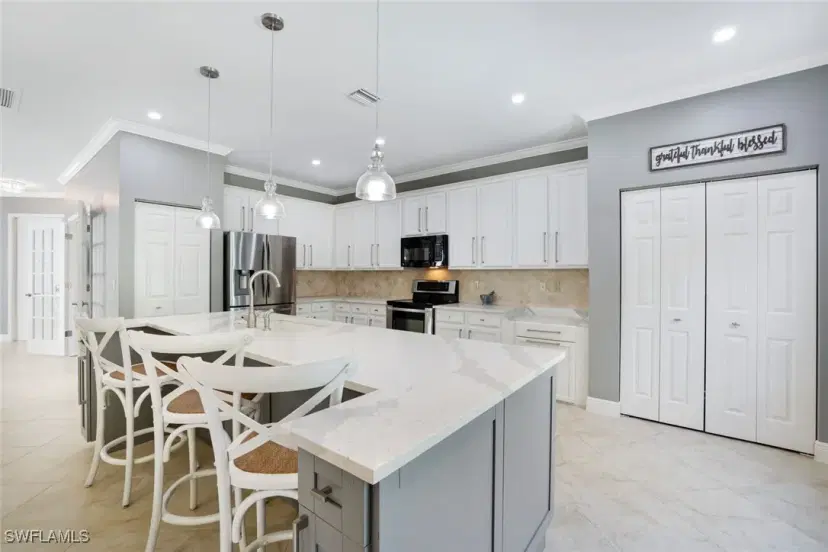Picture of 1350 Triandra Ln, Naples FL 34119