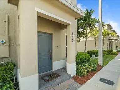 Picture of 460 NE 4Th Lane End Unit E Of Us1 And Tp, Homestead, FL 33034