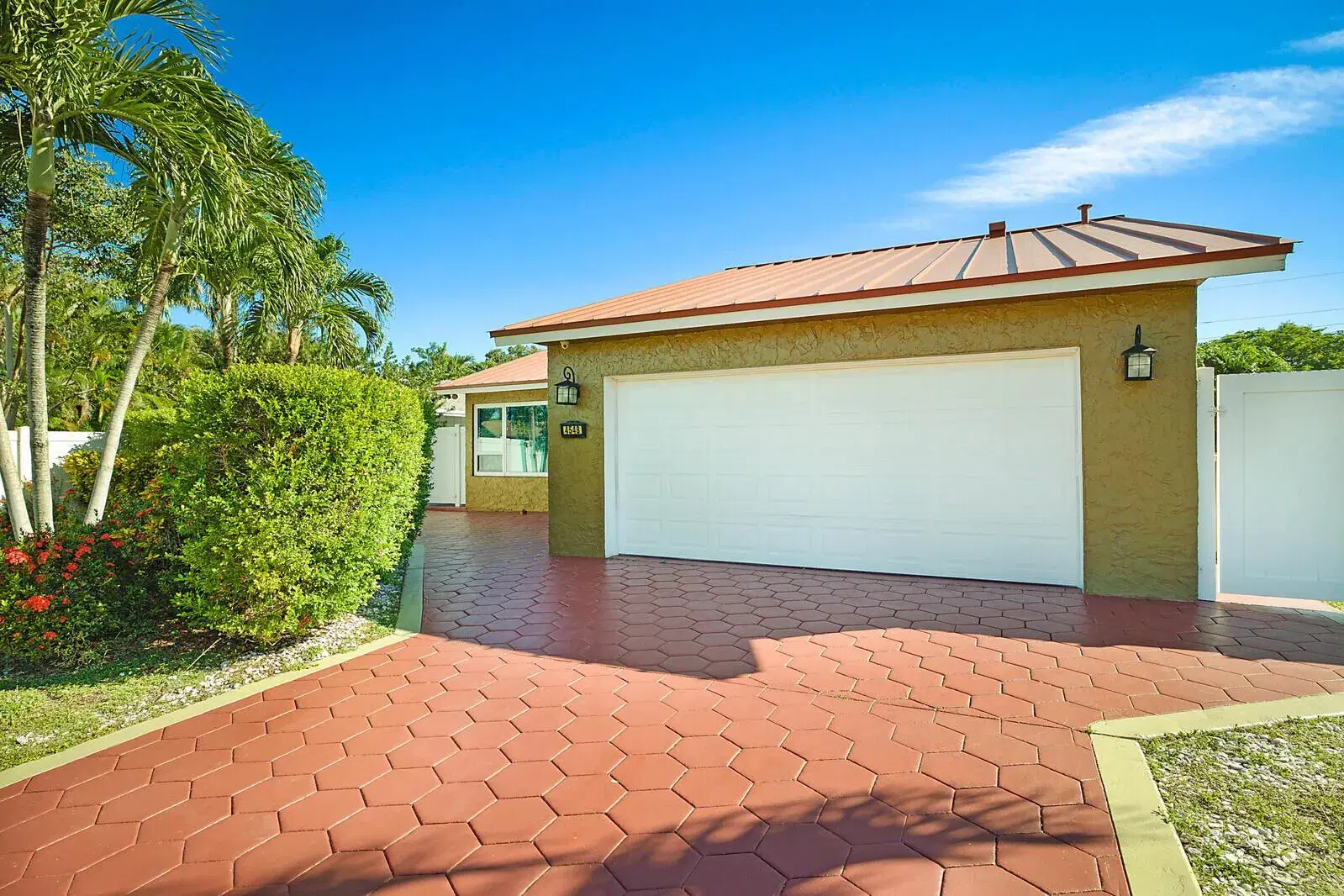 Picture of 4548 SW 28Th Way, Dania Beach, FL 33312